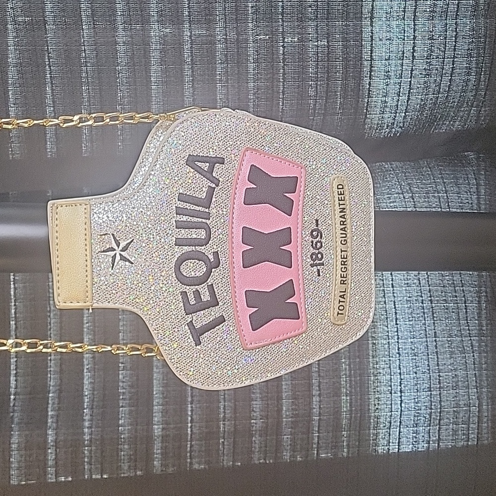Tequila Shoulder Bag With Chain
